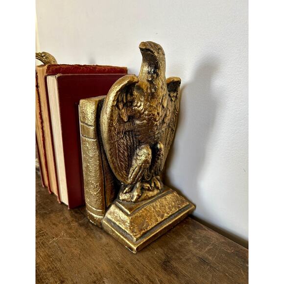 Vintage Pair of Gilt Gold American Eagle Bookends | Americana Country Decor - Picture 3 of 12